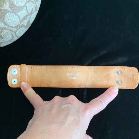 Coach Bracelet - Picture 9 of 13